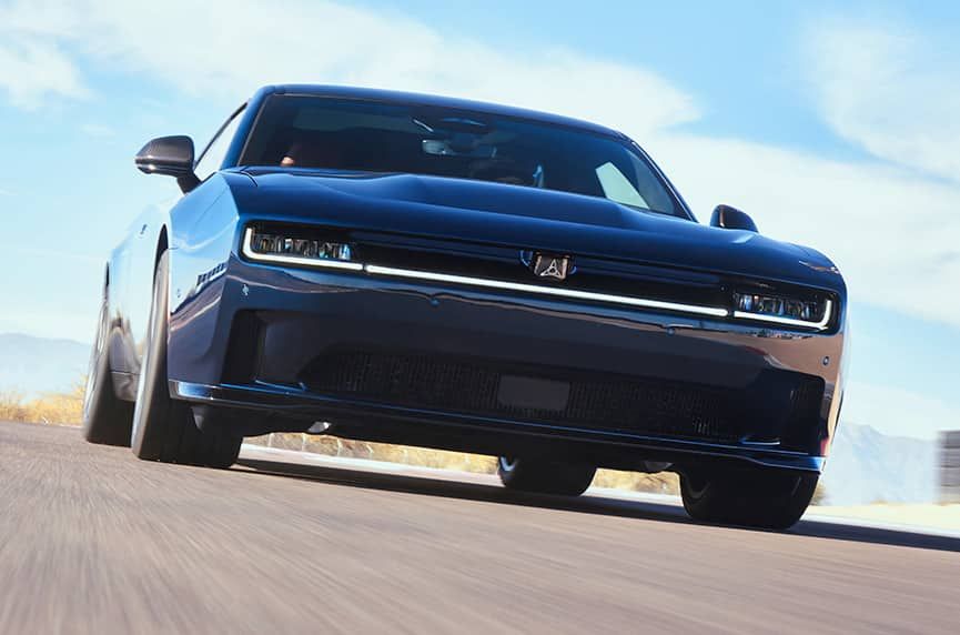 What Performance Features does the Charger Daytona Have?