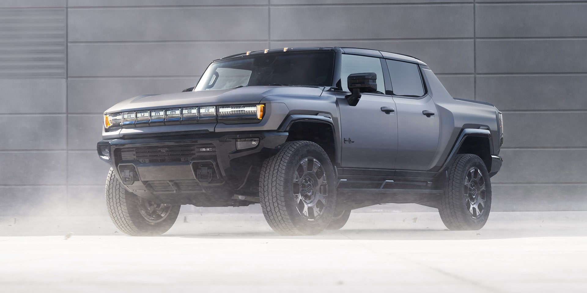 What are the Special Features of the Carbon Fiber Edition?