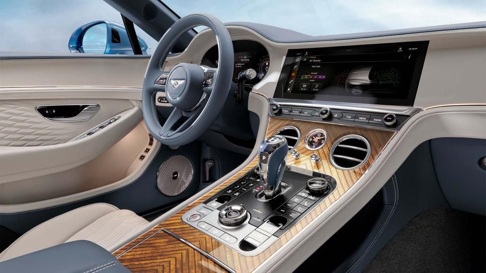 Experience Next-Level Audio and Display Technology in the Continental GT!