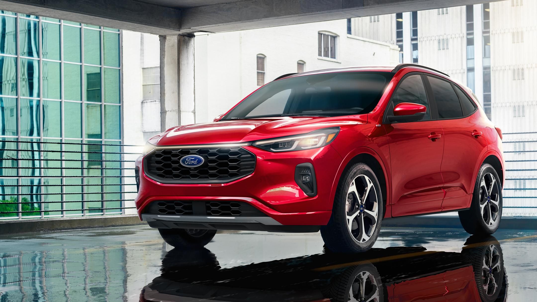 Cincinnati Commutes Made Easy with the Ford Escape Plug-In Hybrid