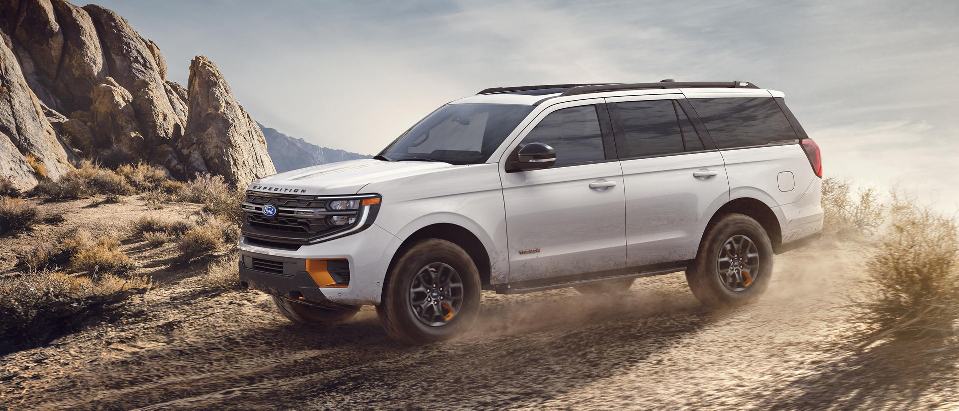 Which SUV Has More Power: Expedition or Suburban?