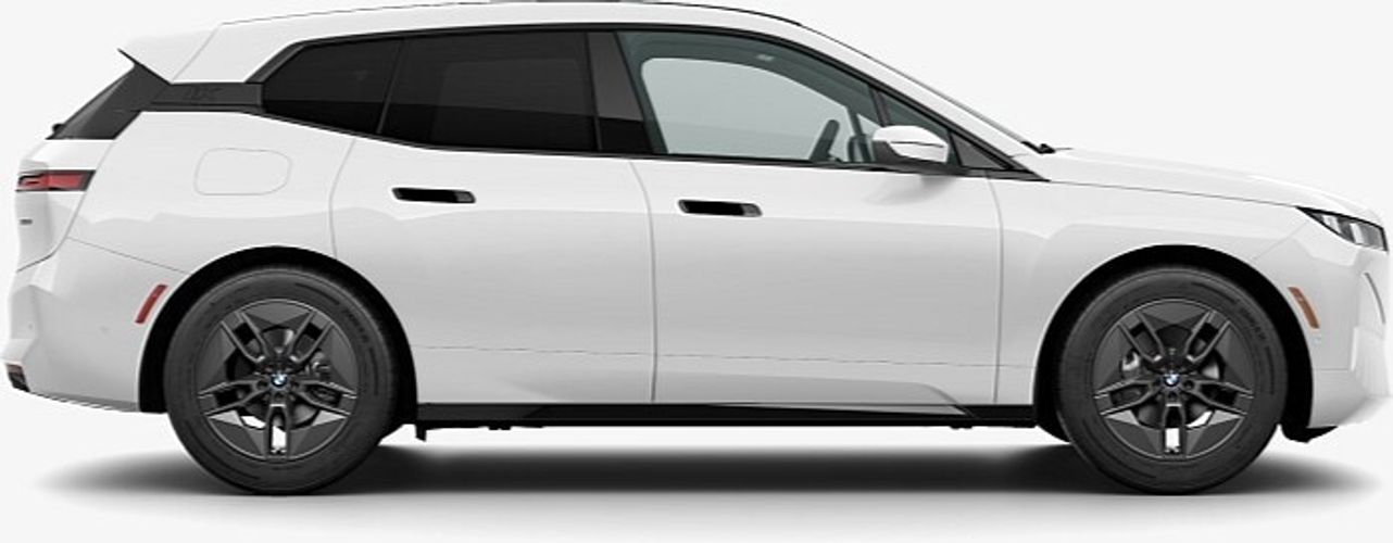 How does the xDrive60 transform the iX?