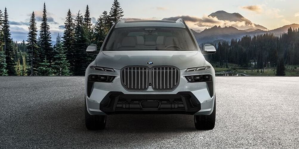 Switch things up with the M Sport Professional Package for the BMW X7