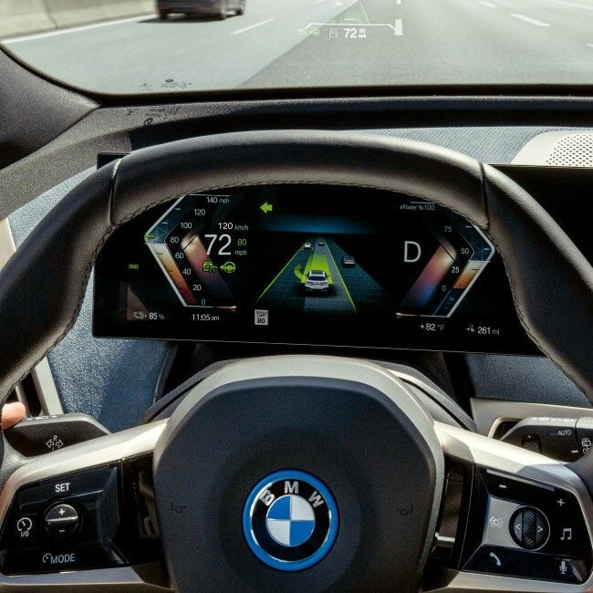 Does the 7 Series Offer Hands-Free Driving with the Driving Assistance Package?